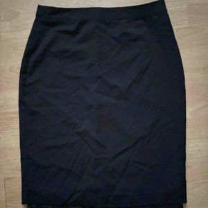 Forever 21 Black Slim Fit Skirt with Delicate Lace Helm Trim